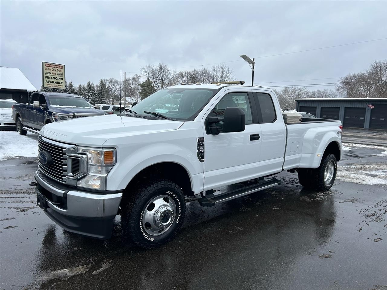 Ford Super Duty F-350 DRW LARIAT 4WD SuperCab 8' Box 2021