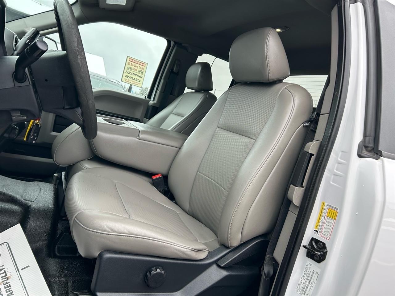 Ford Super Duty F-350 DRW LARIAT 4WD SuperCab 8' Box 2021