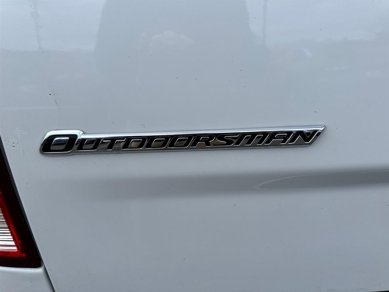 RAM 1500 Outdoorsman 4x4 Crew Cab 6'4" Box 2018