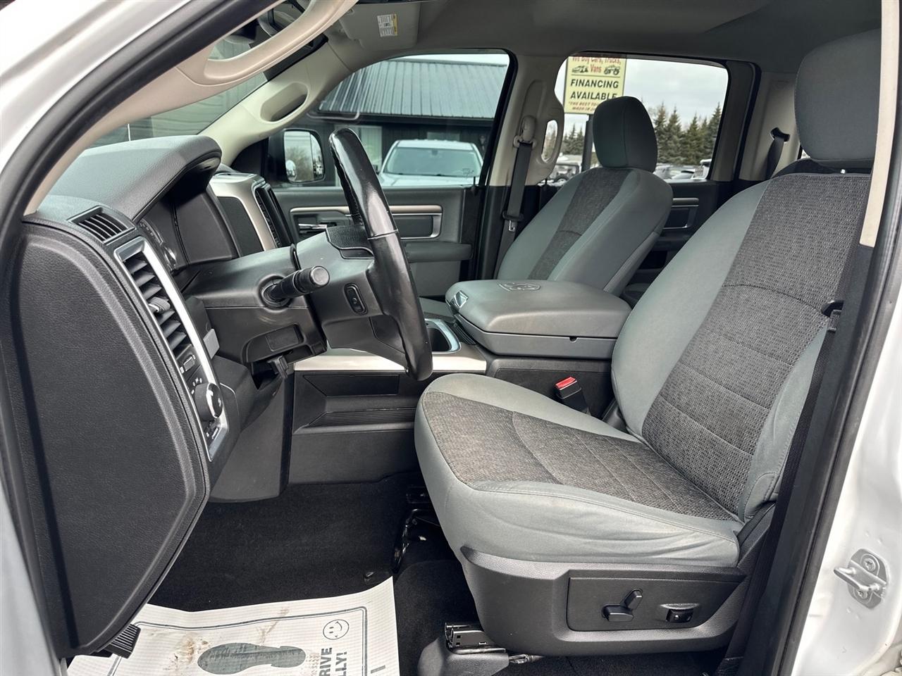 RAM 1500 Outdoorsman 4x4 Crew Cab 6'4" Box 2018