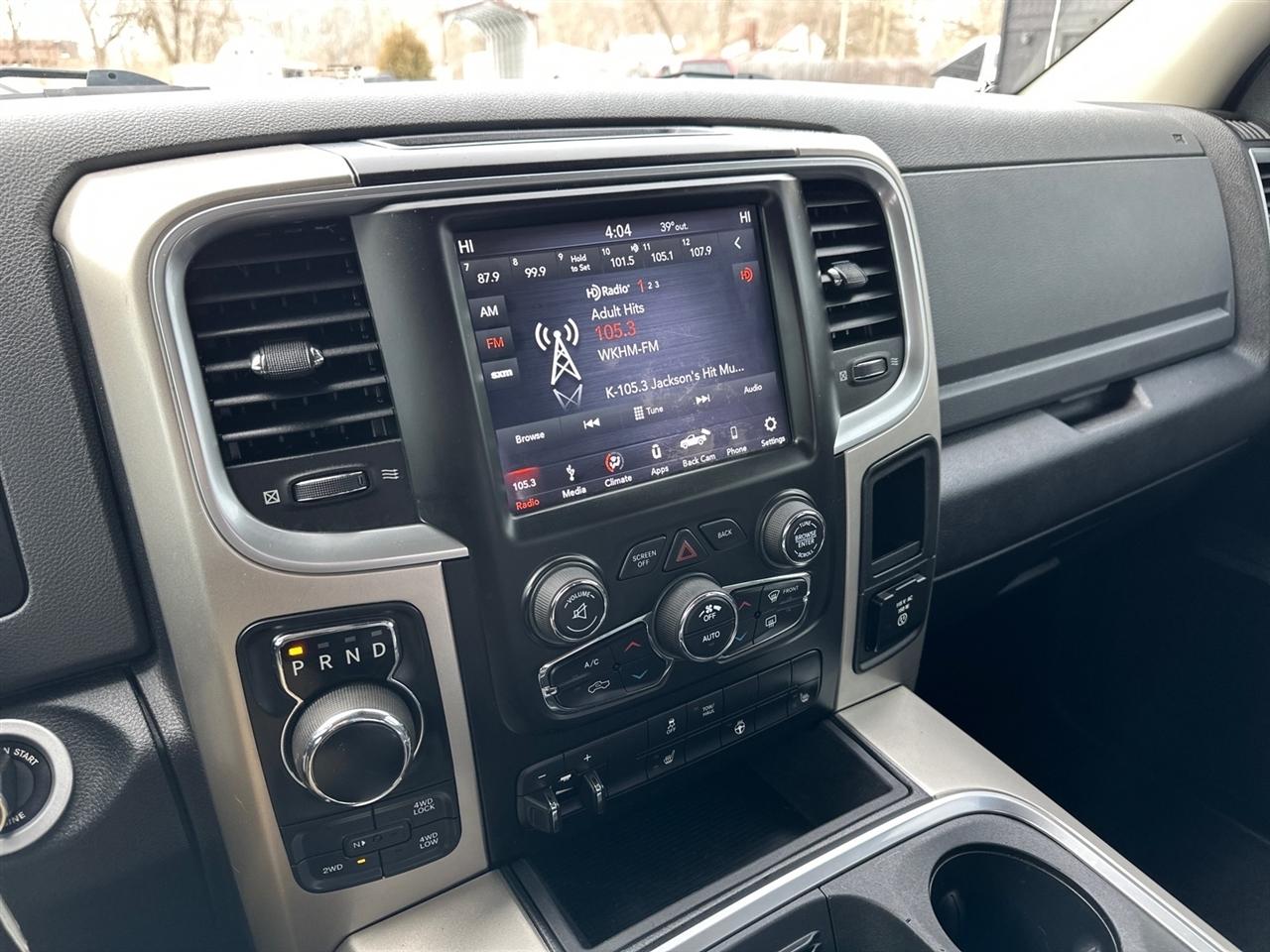 RAM 1500 Outdoorsman 4x4 Crew Cab 6'4" Box 2018