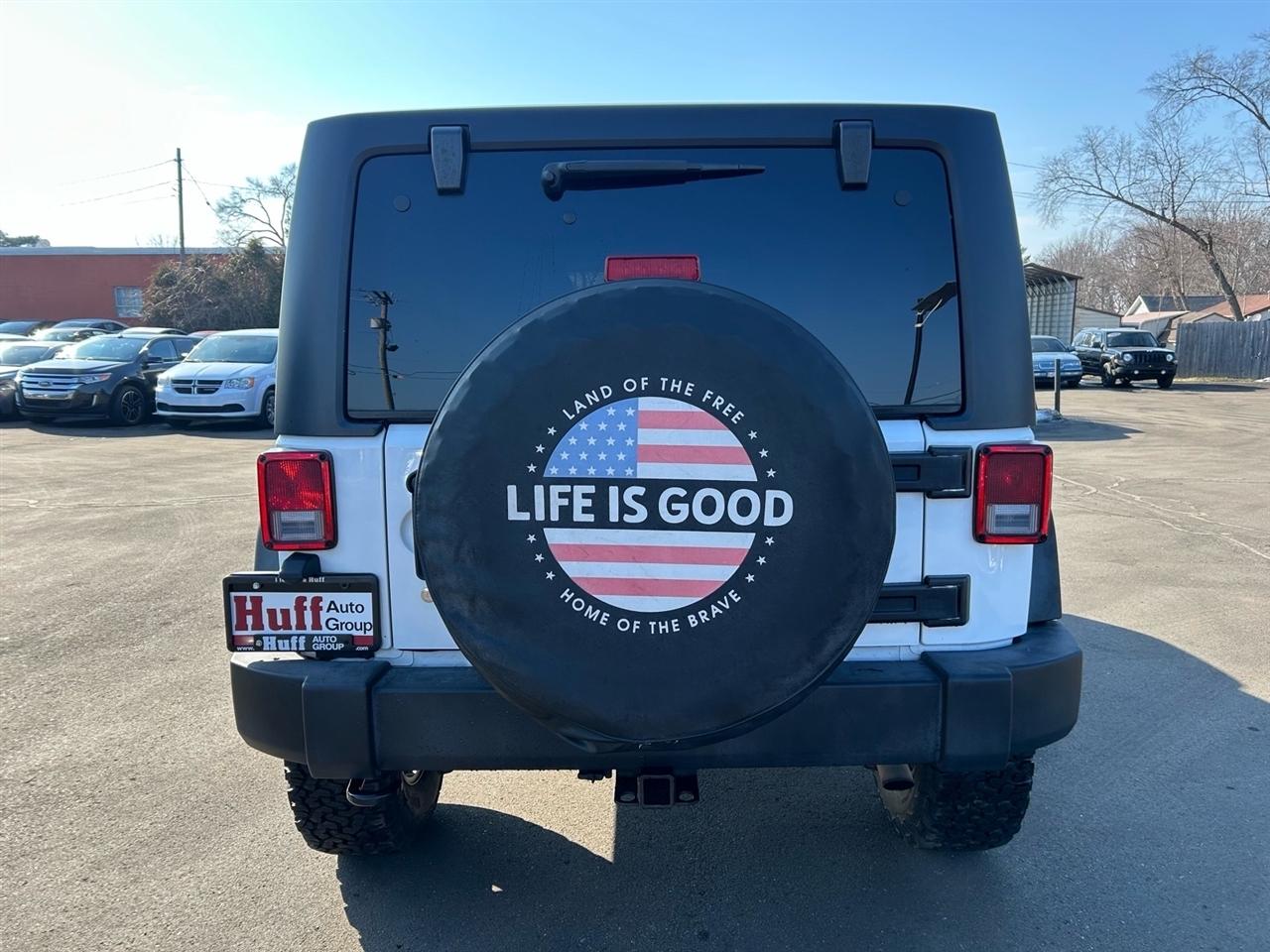 Jeep Wrangler Unlimited 4WD 4dr Rubicon 2016