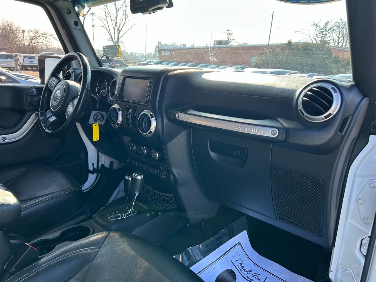 Jeep Wrangler Unlimited 4WD 4dr Rubicon 2016