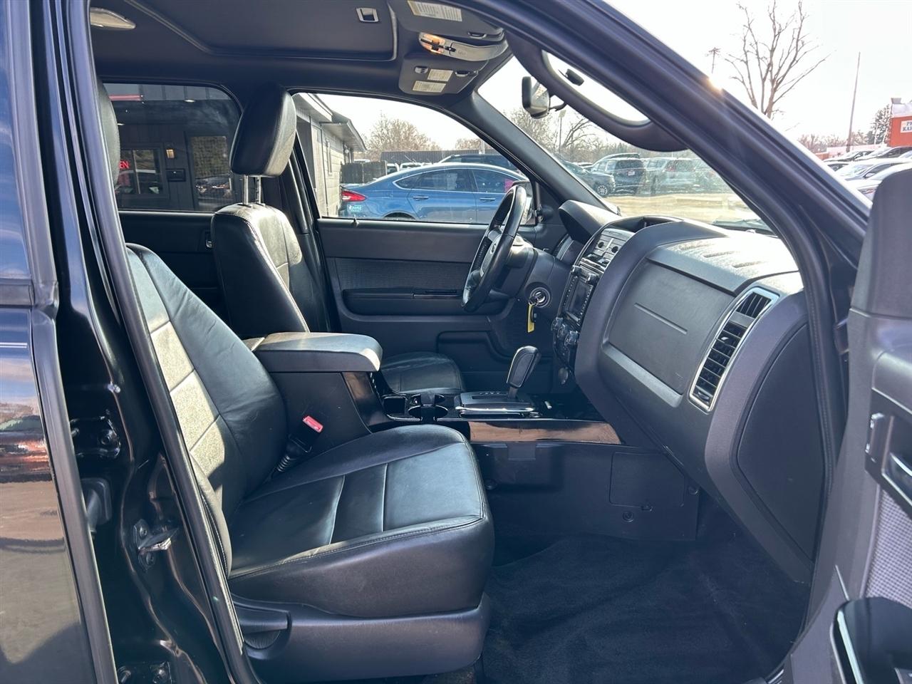 Ford Escape FWD 4dr Limited 2011