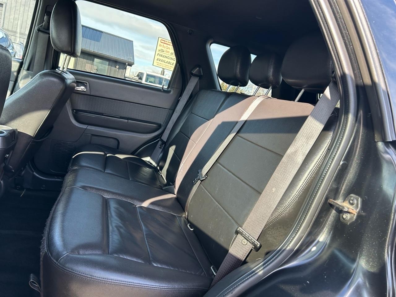 Ford Escape FWD 4dr Limited 2011