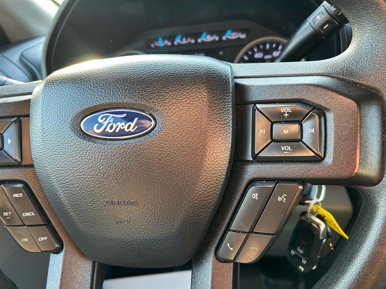 Ford Super Duty F-350 SRW Lariat 4WD SuperCab 8' Box 2019