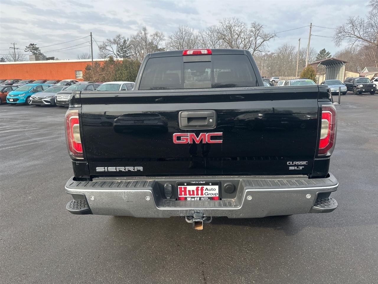 GMC Sierra 1500 4WD Crew Cab 143.5" SLT 2018