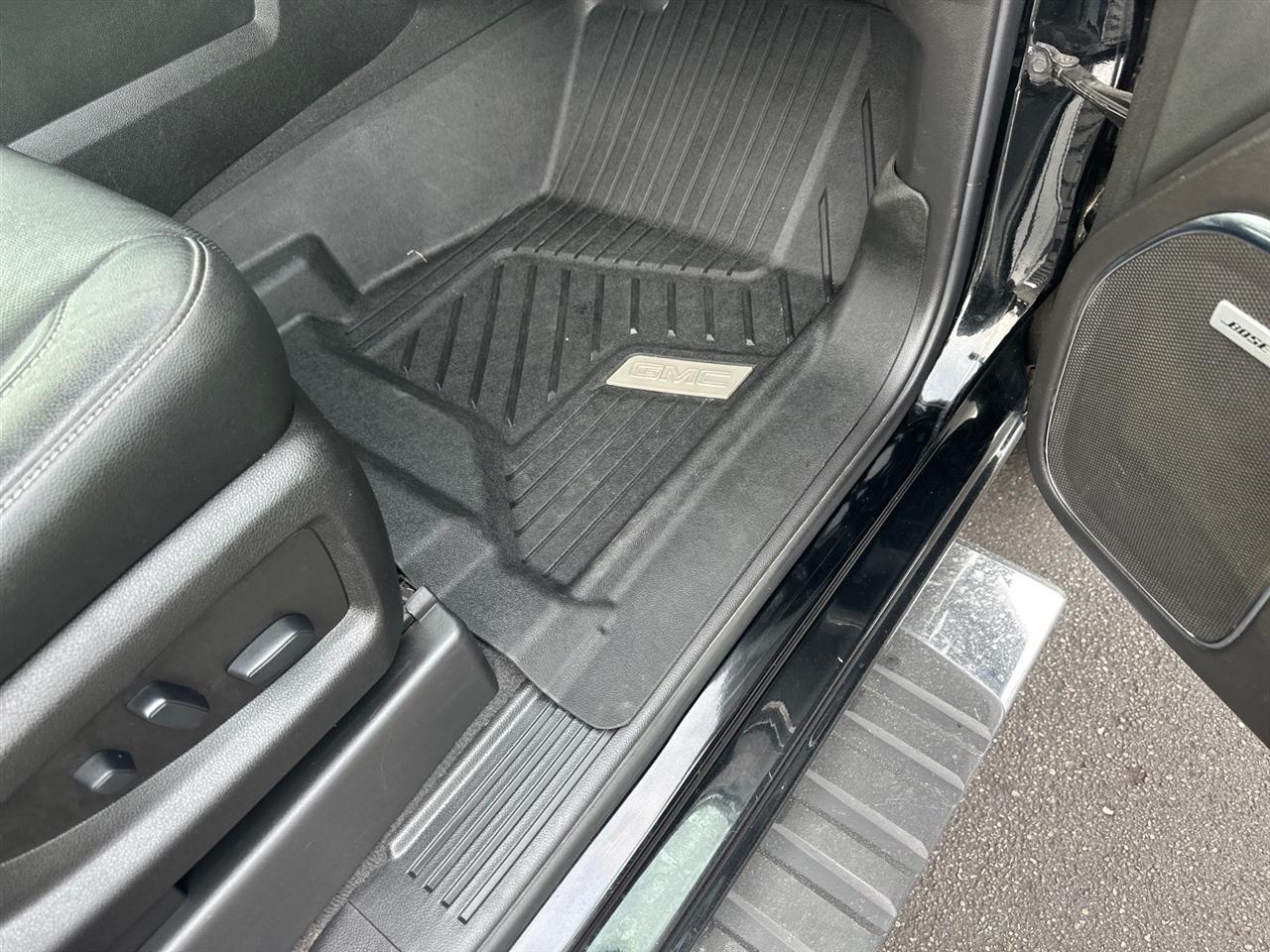 GMC Sierra 1500 4WD Crew Cab 143.5" SLT 2018