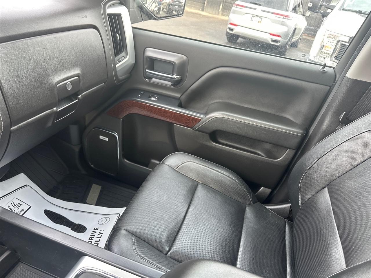 GMC Sierra 1500 4WD Crew Cab 143.5" SLT 2018