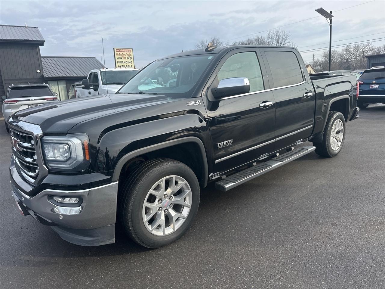 GMC Sierra 1500 4WD Crew Cab 143.5" SLT 2018
