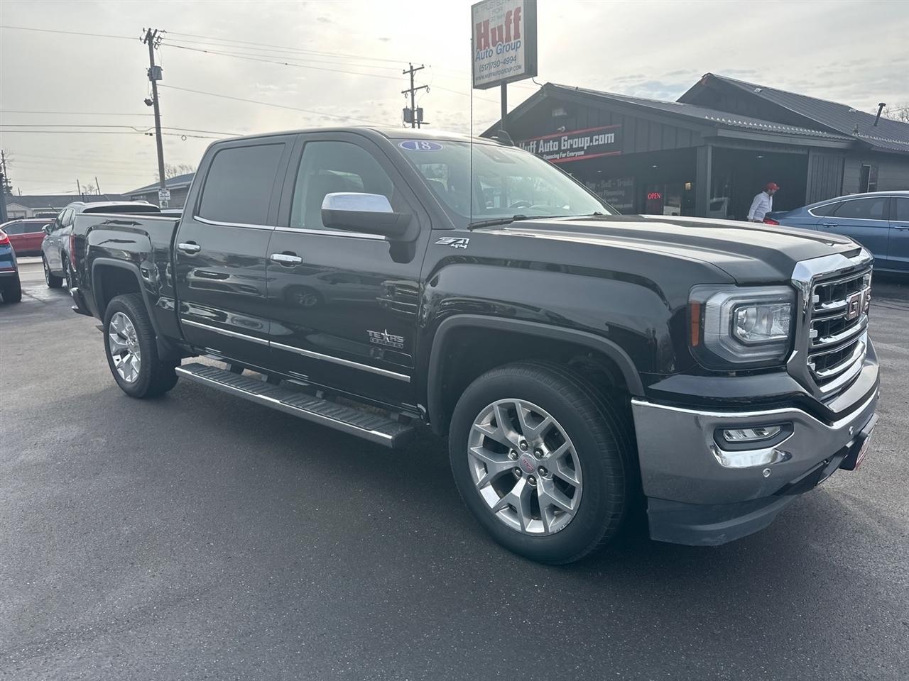 GMC Sierra 1500 4WD Crew Cab 143.5" SLT 2018