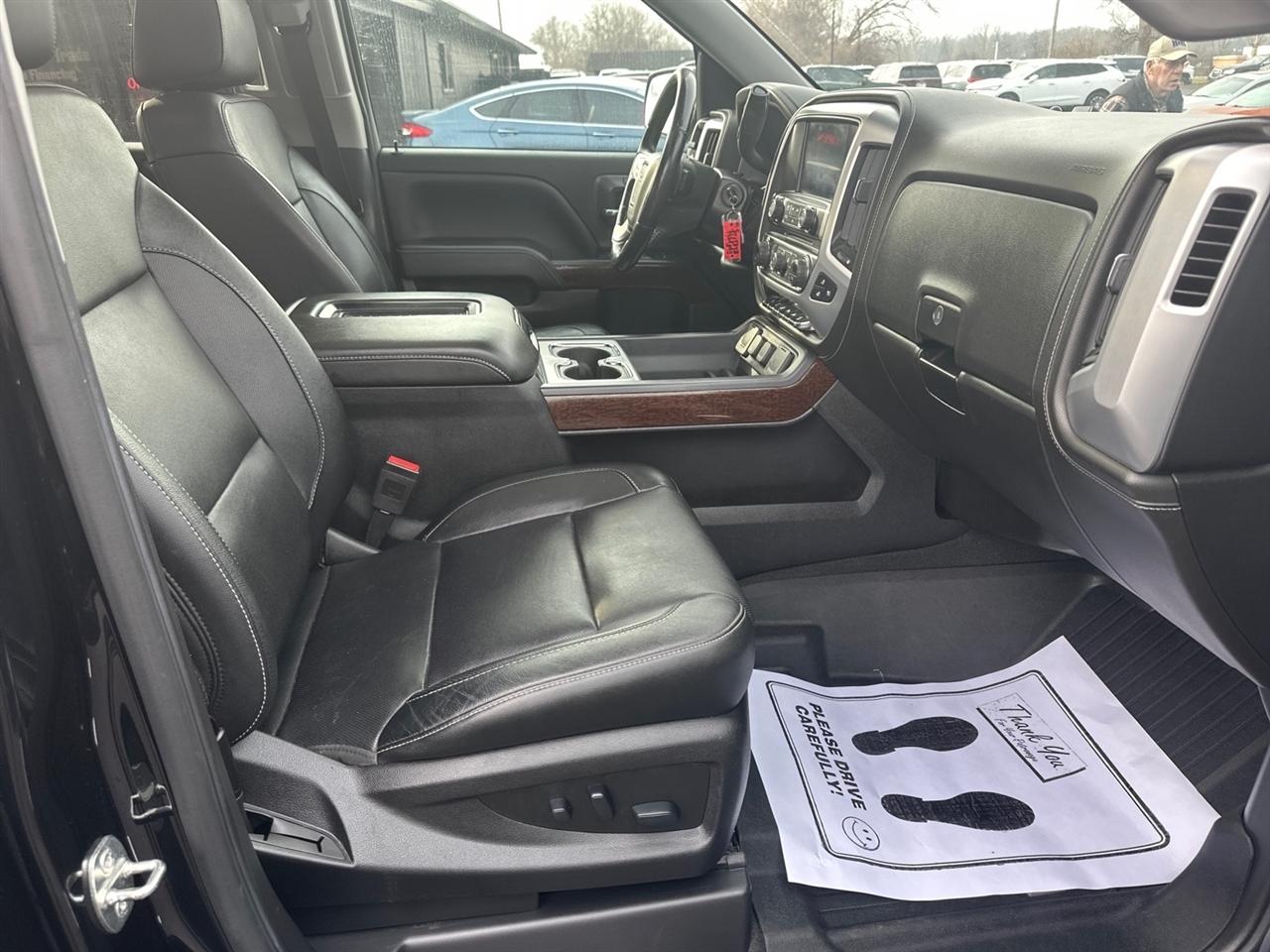 GMC Sierra 1500 4WD Crew Cab 143.5" SLT 2018