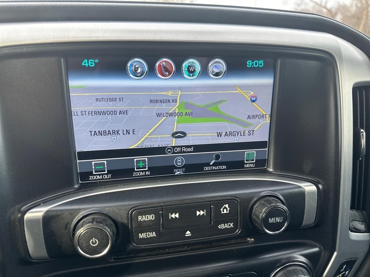 GMC Sierra 1500 4WD Crew Cab 143.5" SLT 2018