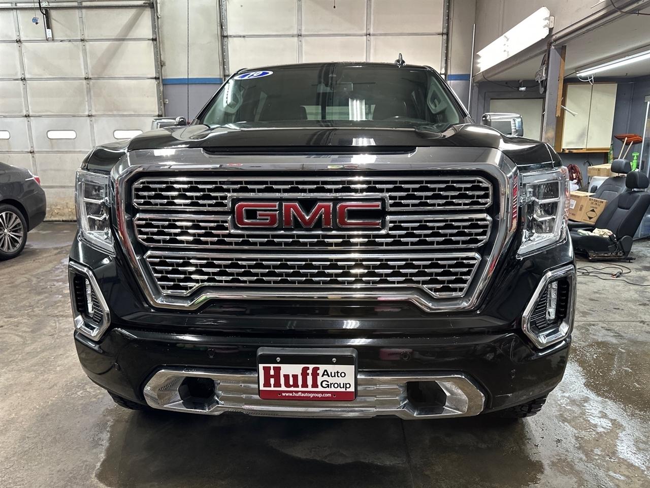 GMC Sierra 1500 4WD Crew Cab 147" Denali 2019