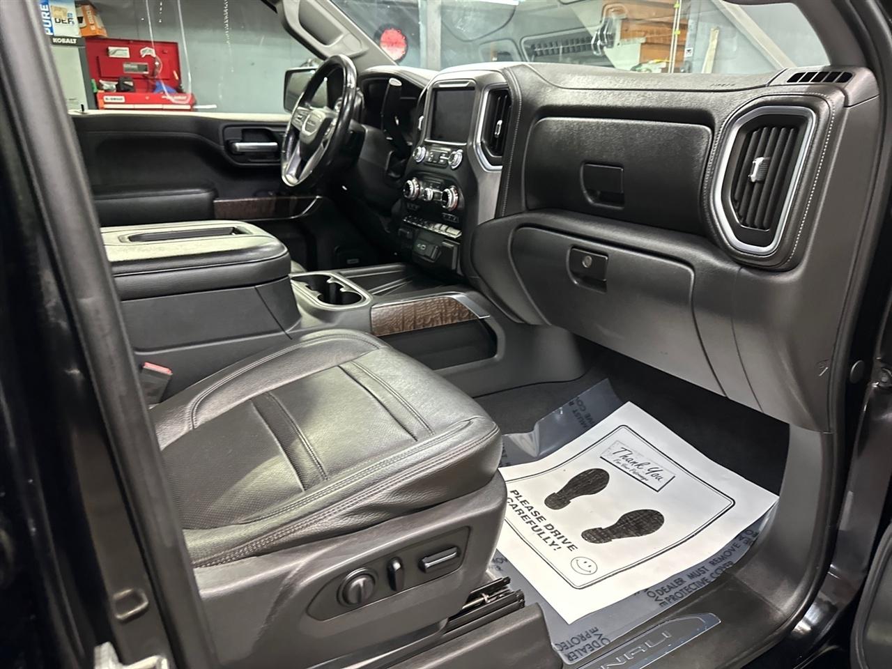 GMC Sierra 1500 4WD Crew Cab 147" Denali 2019