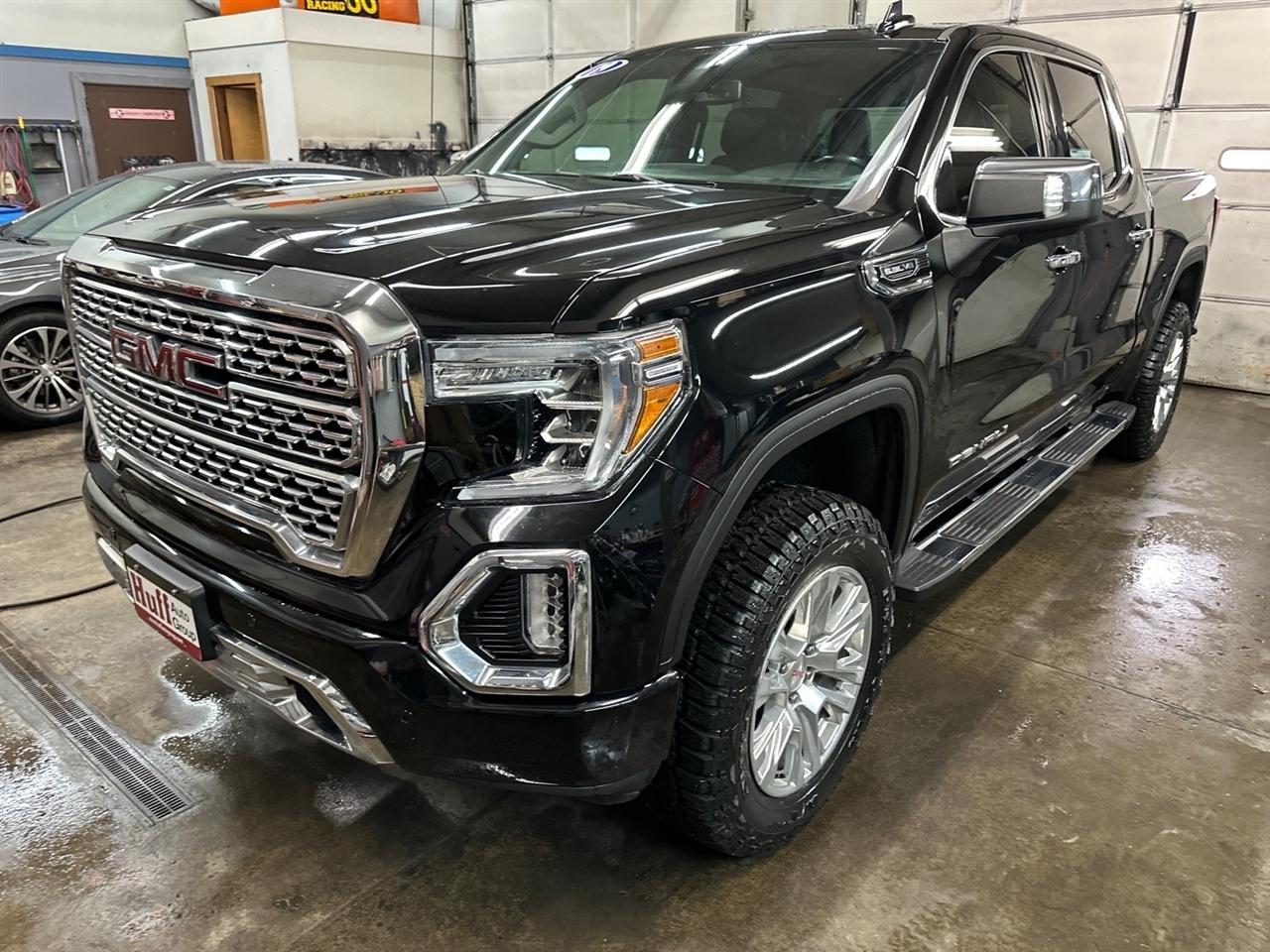 GMC Sierra 1500 4WD Crew Cab 147" Denali 2019