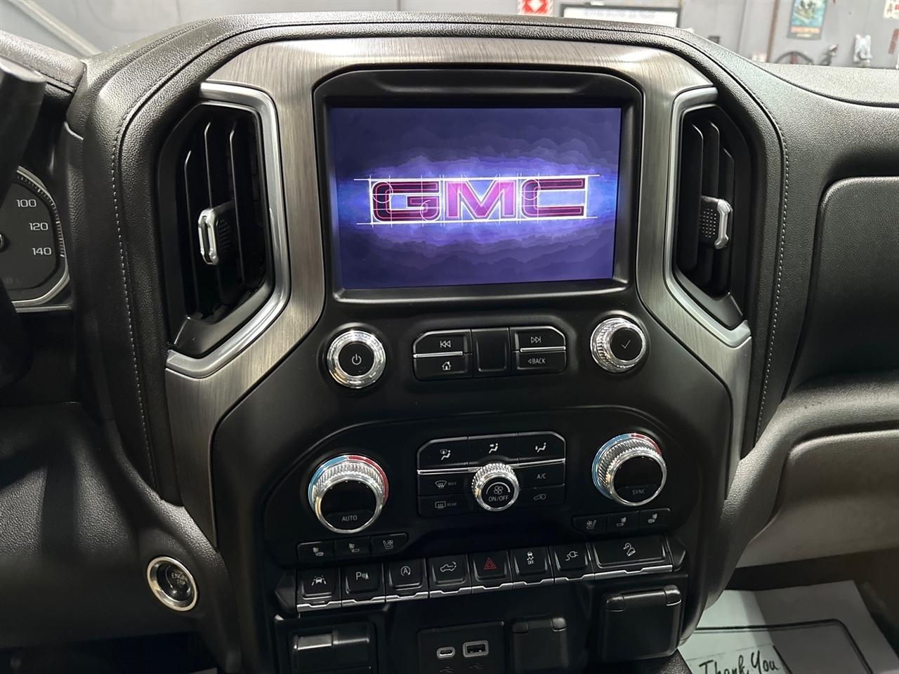 GMC Sierra 1500 4WD Crew Cab 147" Denali 2019