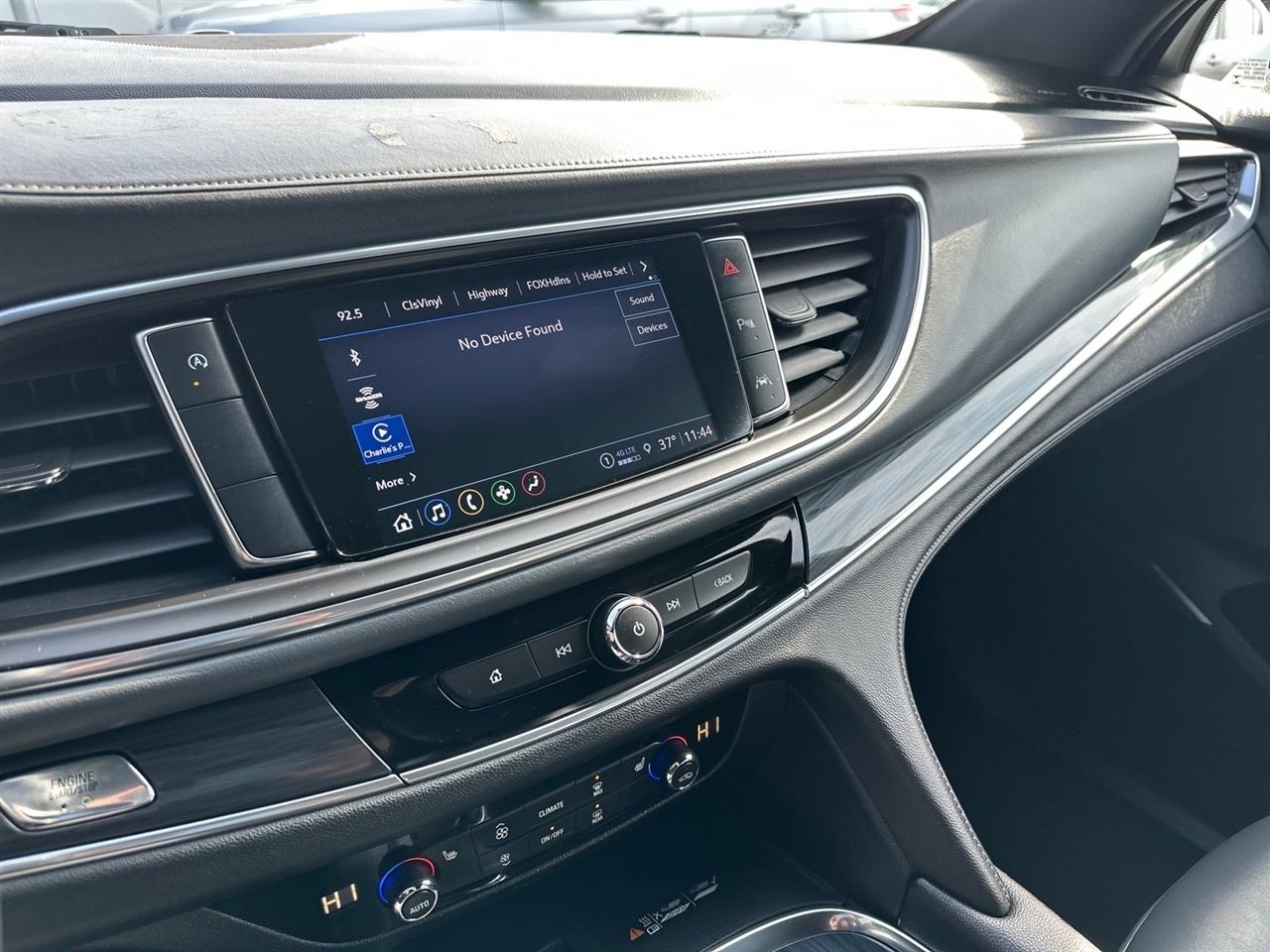 Buick Enclave FWD 4dr Essence 2022