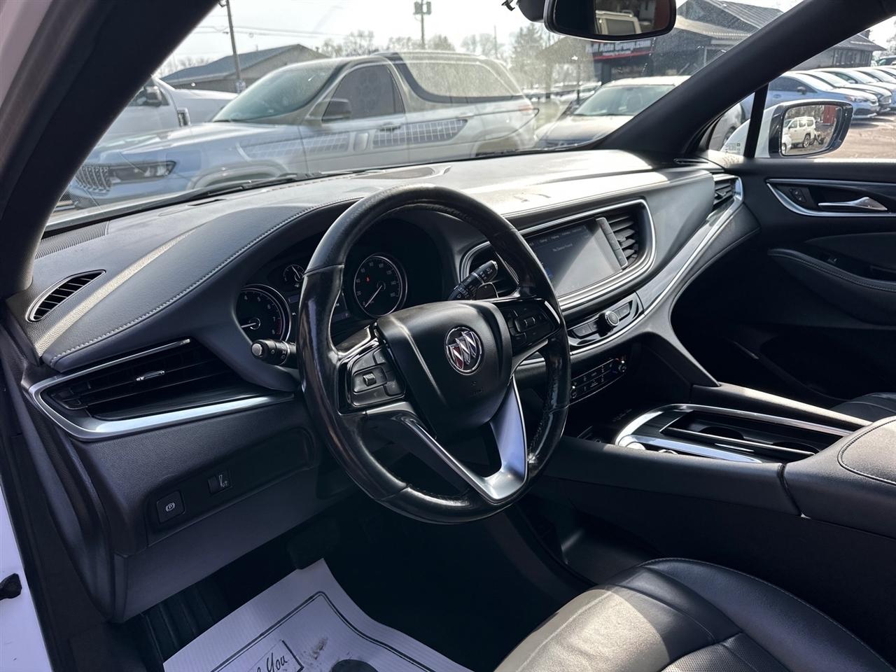 Buick Enclave FWD 4dr Essence 2022