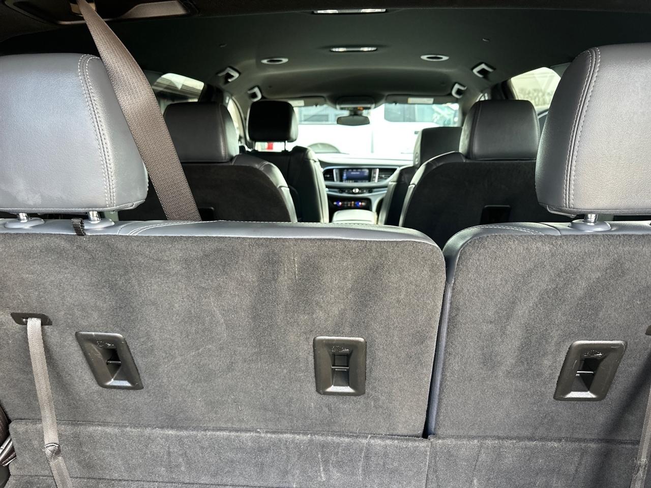 Buick Enclave FWD 4dr Essence 2022