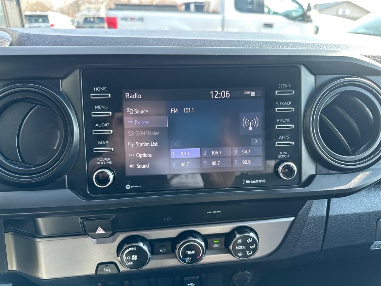 Toyota Tacoma 2WD SR5 Access Cab 6' Bed I4 AT (Natl) 2023