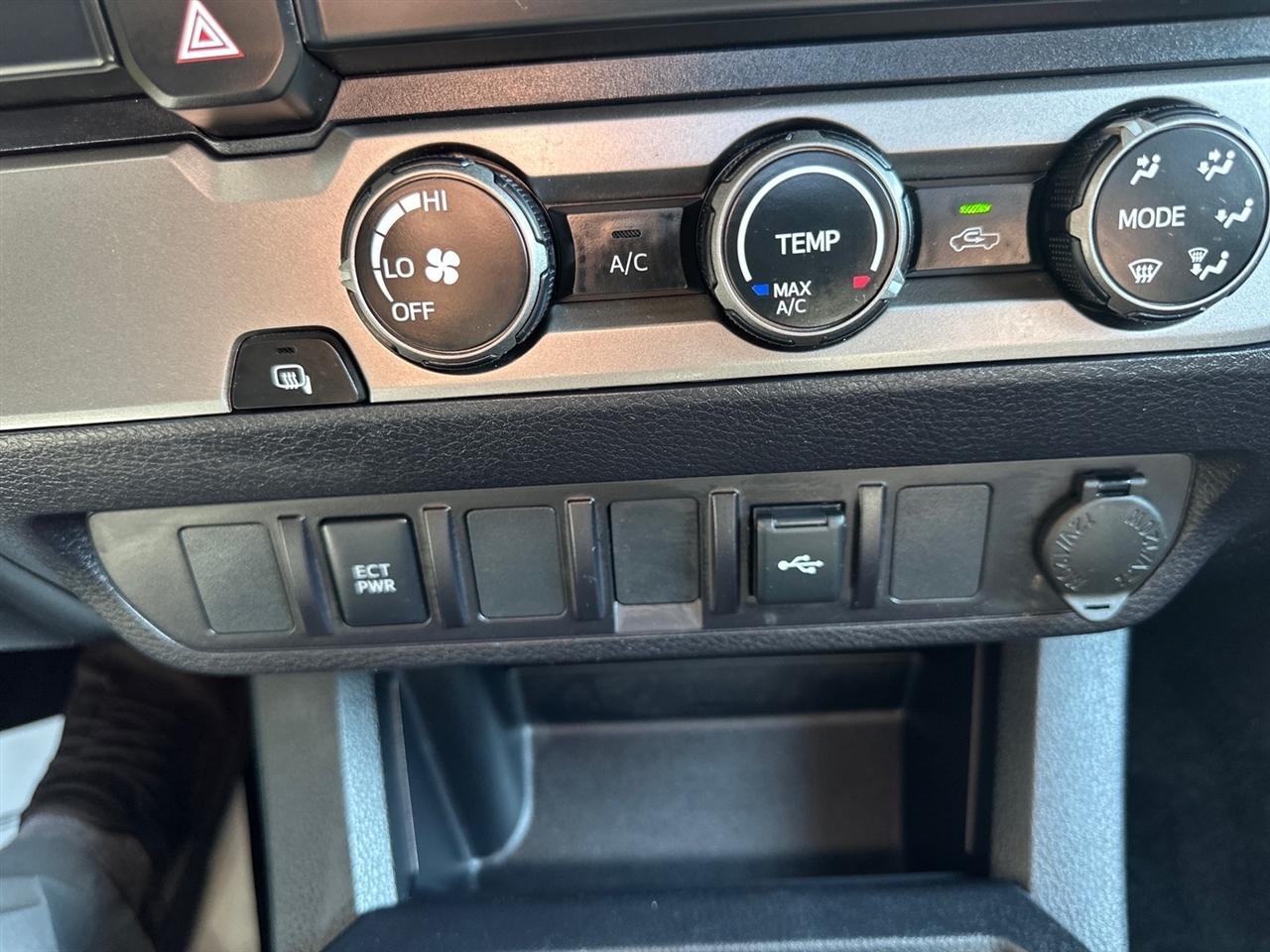 Toyota Tacoma 2WD SR5 Access Cab 6' Bed I4 AT (Natl) 2023