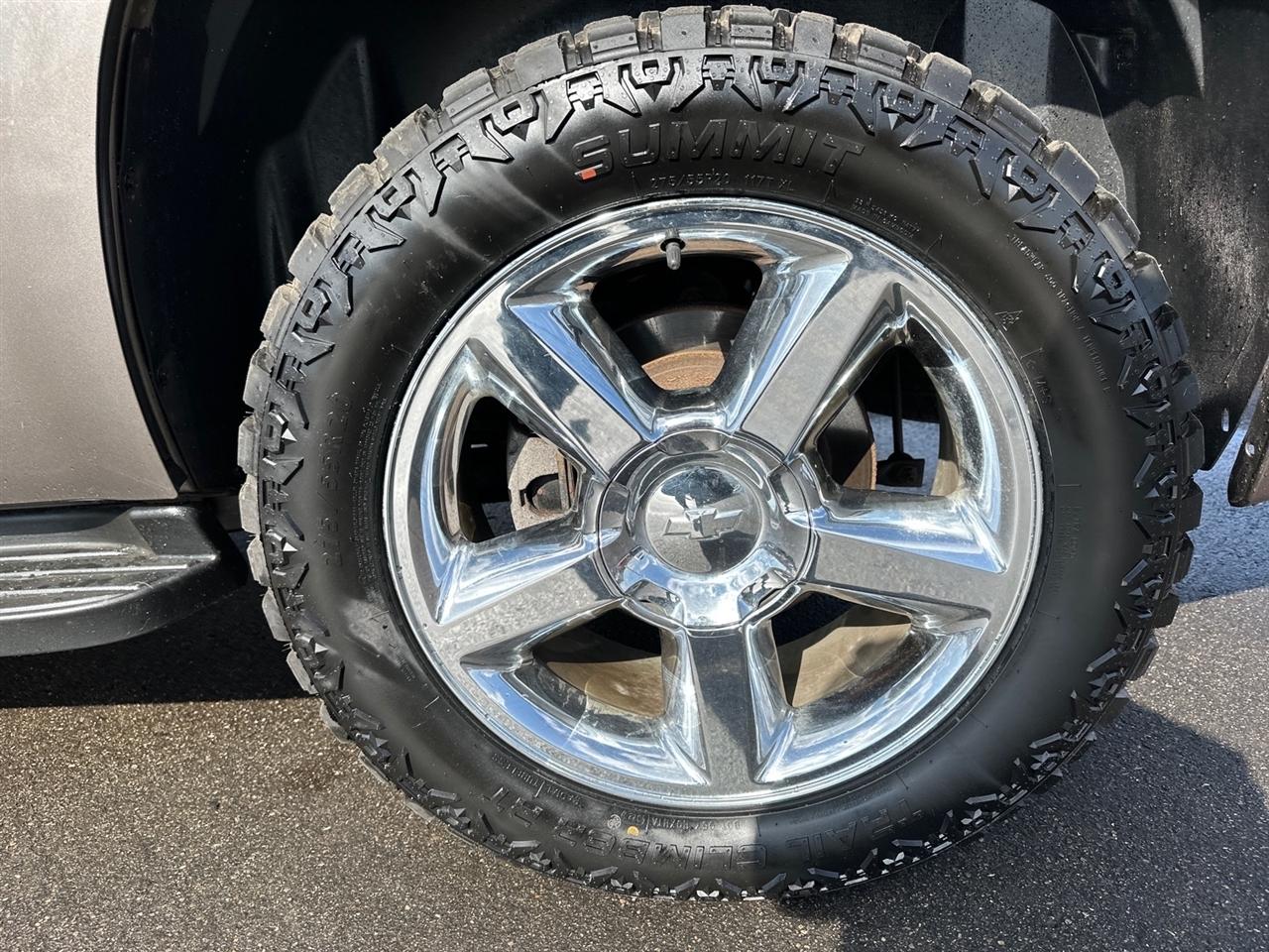 Chevrolet Tahoe 2WD 4dr 1500 LTZ 2013