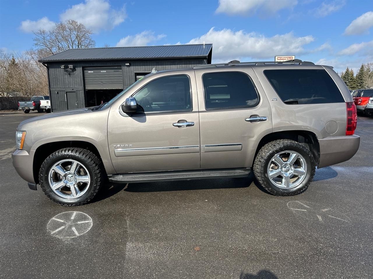 Chevrolet Tahoe 2WD 4dr 1500 LTZ 2013