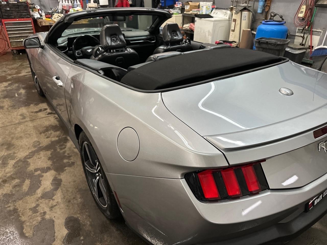 Ford Mustang EcoBoost Convertible 2024