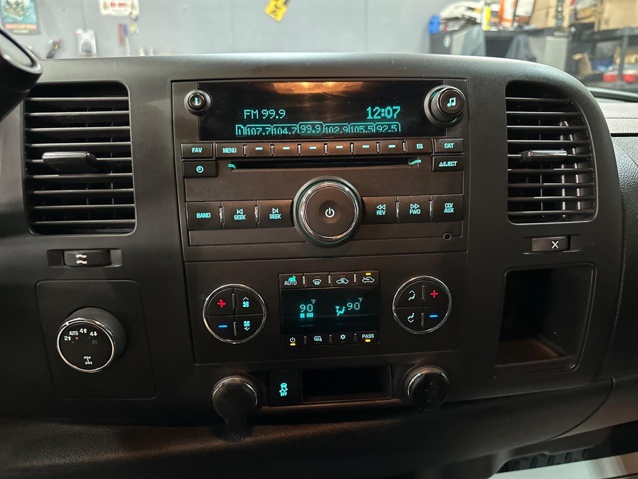 Chevrolet Silverado 1500 4WD Crew Cab 143.5" LT 2013