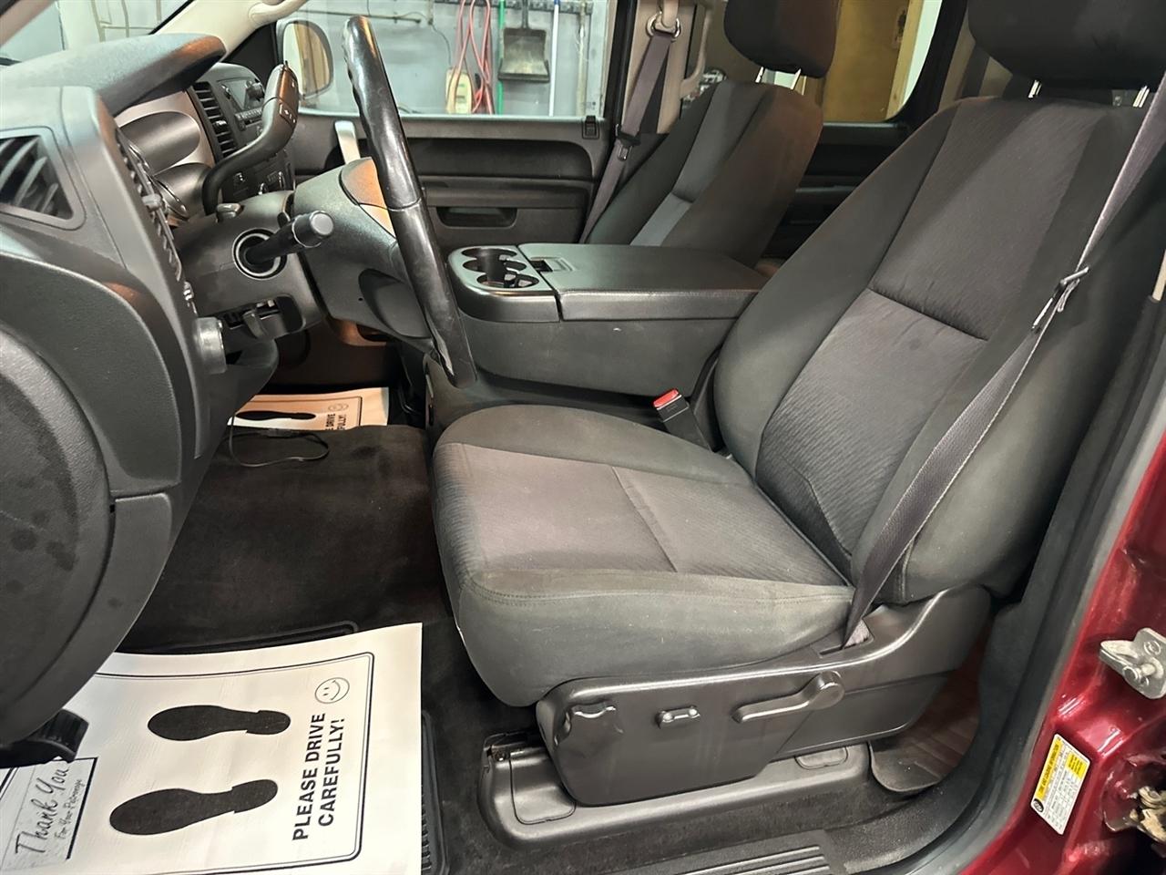 Chevrolet Silverado 1500 4WD Crew Cab 143.5" LT 2013