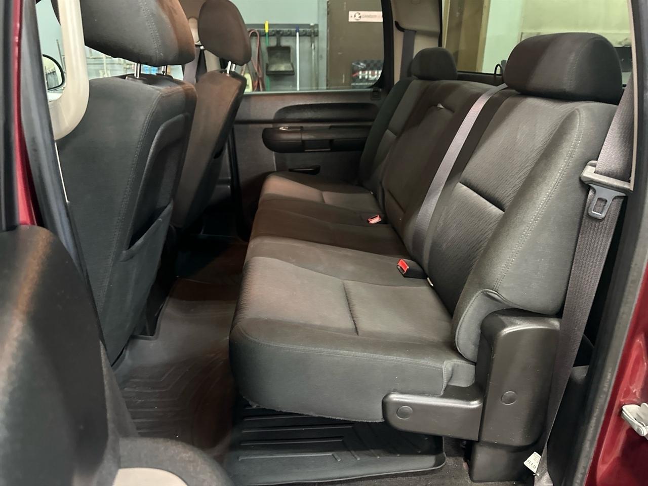 Chevrolet Silverado 1500 4WD Crew Cab 143.5" LT 2013