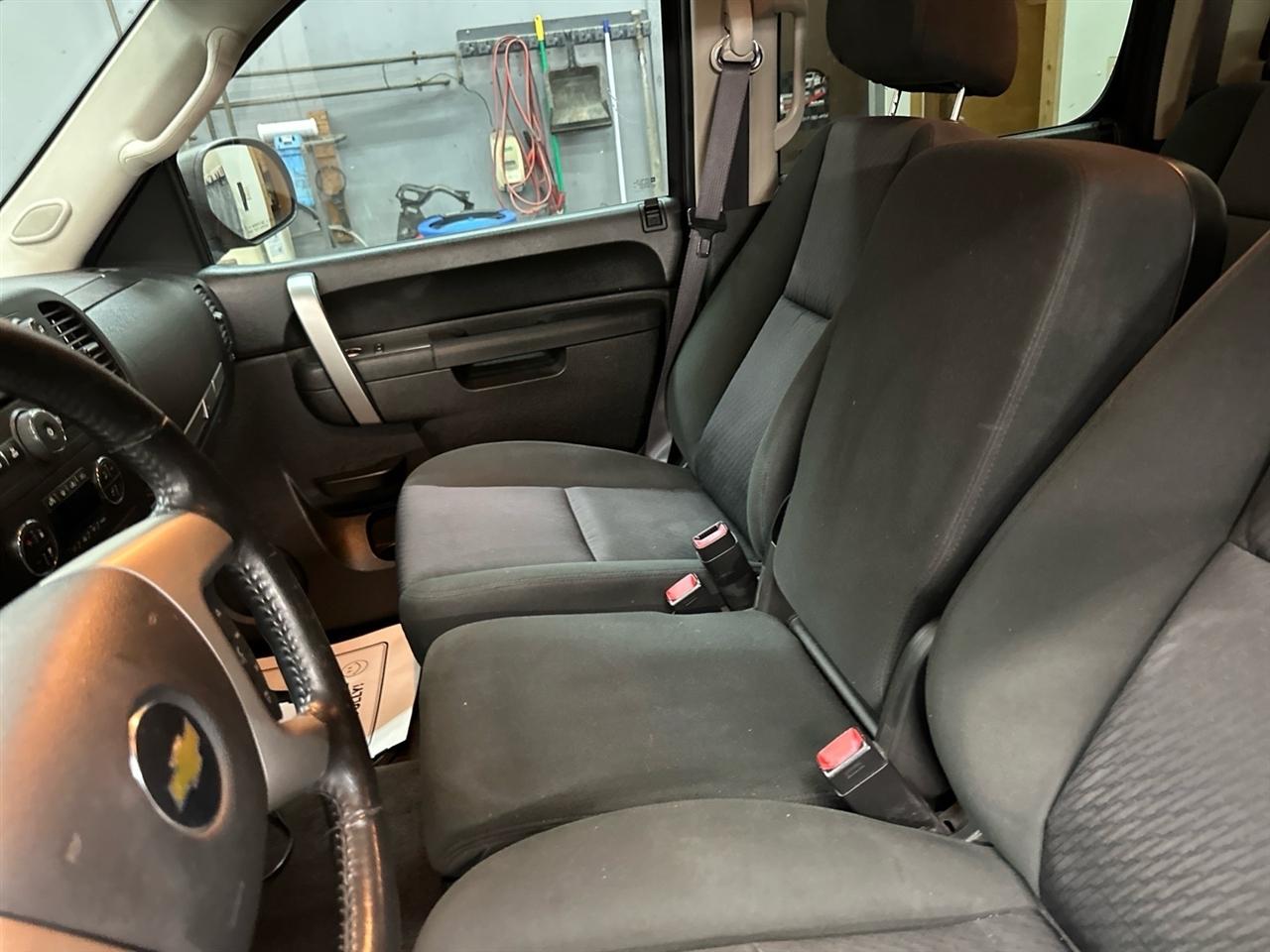 Chevrolet Silverado 1500 4WD Crew Cab 143.5" LT 2013