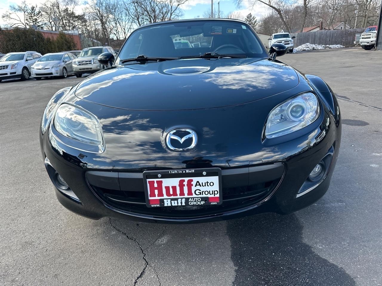 Mazda MX-5 Miata 2dr Conv Auto Sport 2011