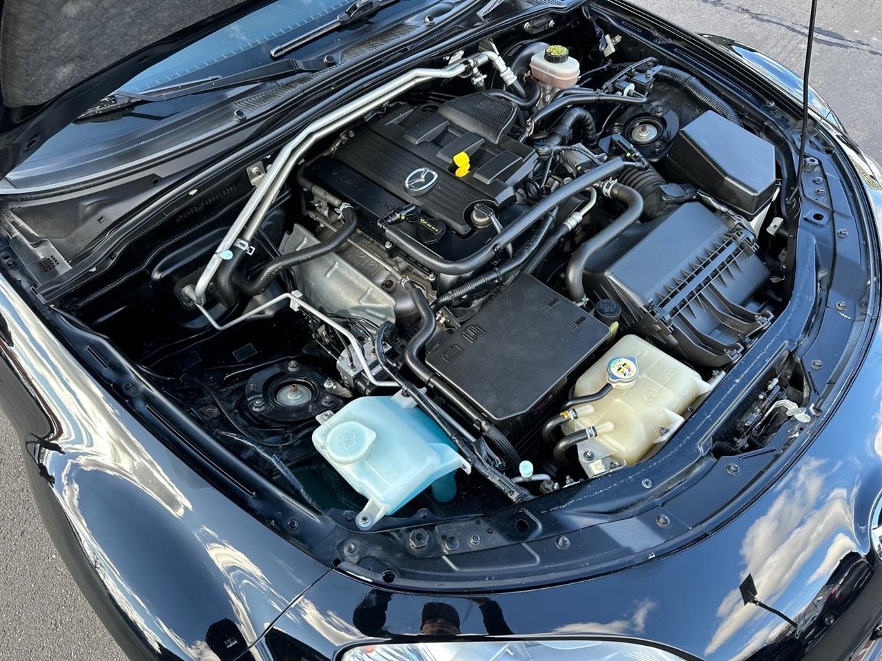 Mazda MX-5 Miata 2dr Conv Auto Sport 2011