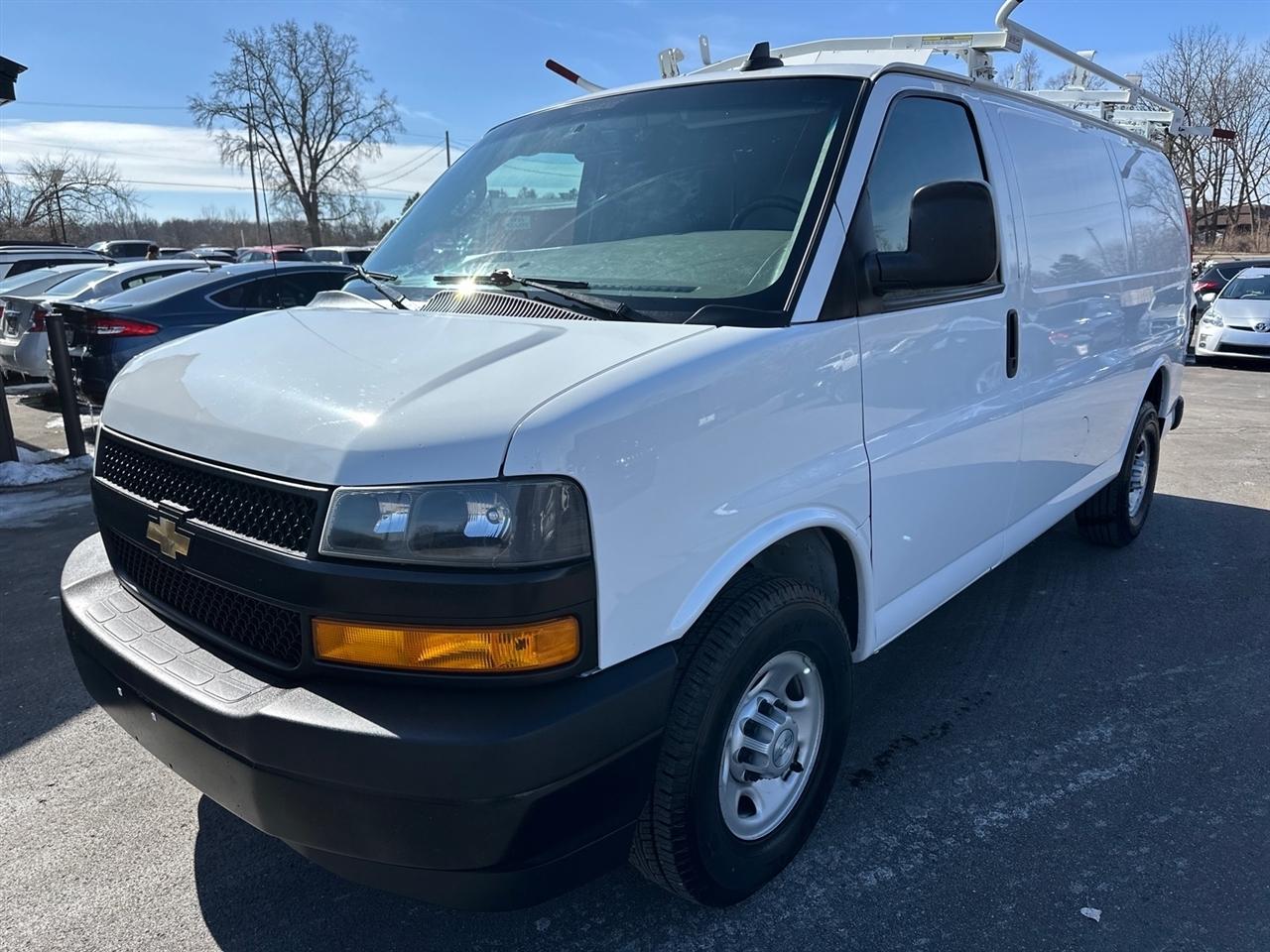Chevrolet Express Cargo Van RWD 2500 135" 2020