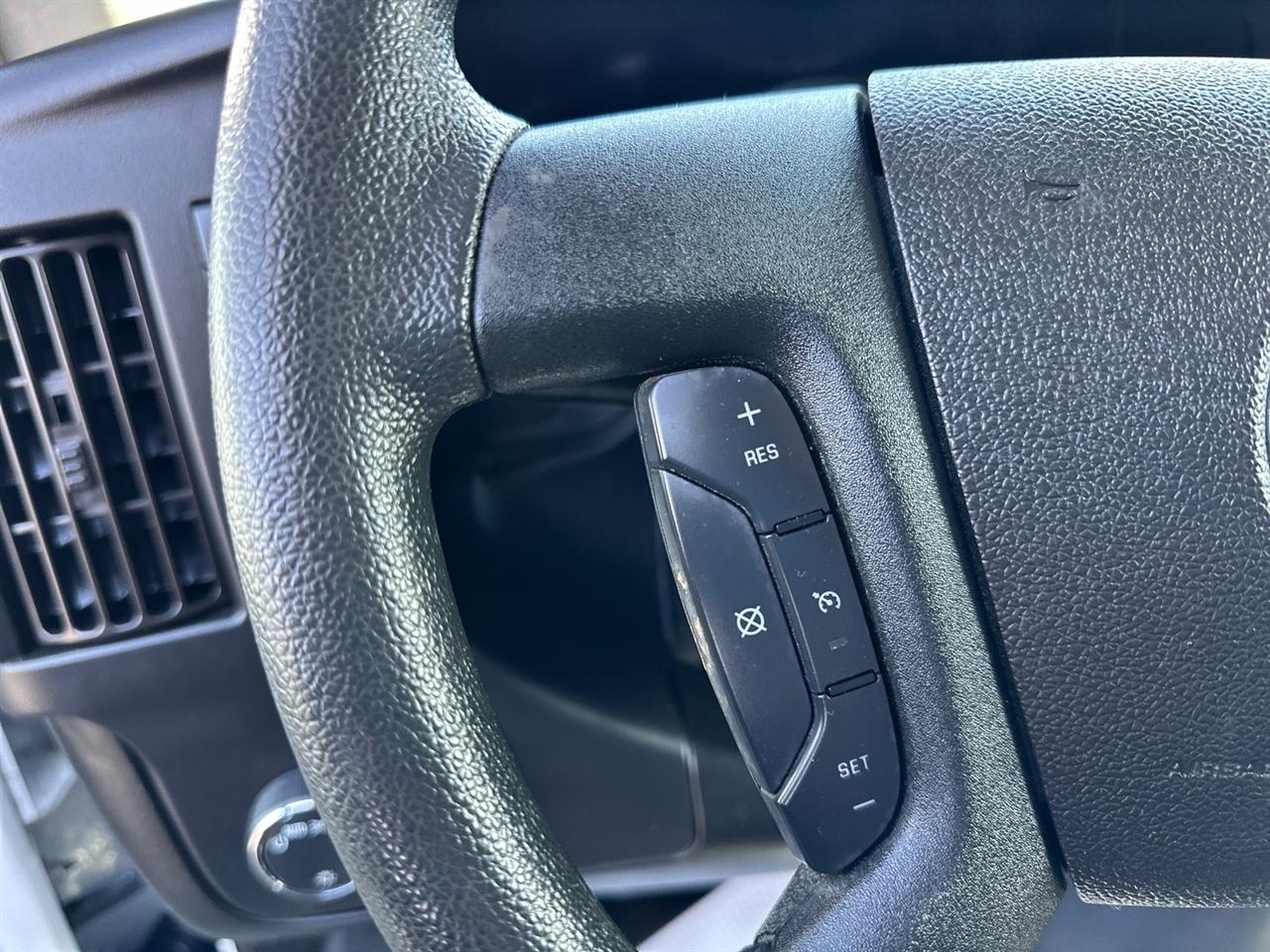 Chevrolet Express Cargo Van RWD 2500 135" 2020