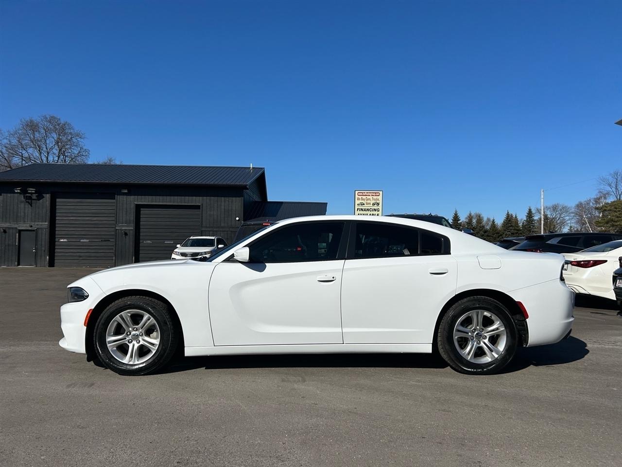 Dodge Charger SXT RWD 2021