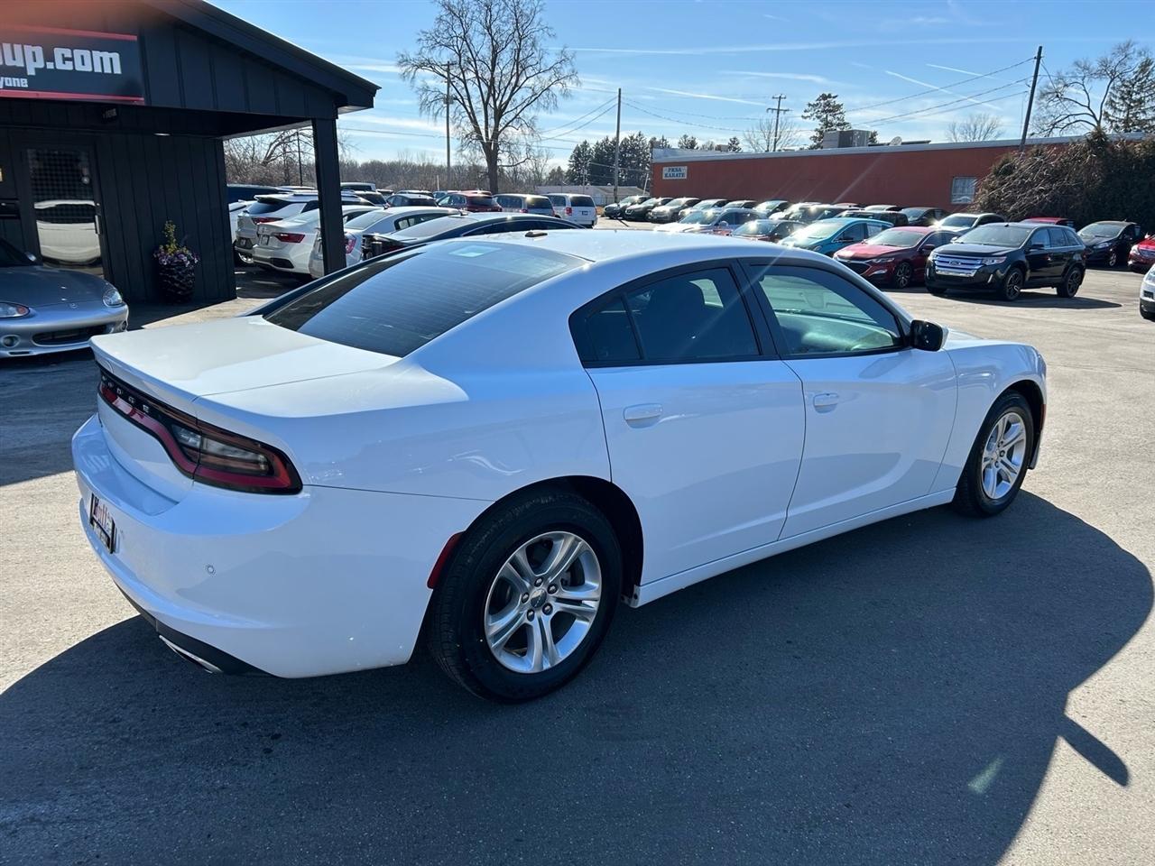 Dodge Charger SXT RWD 2021