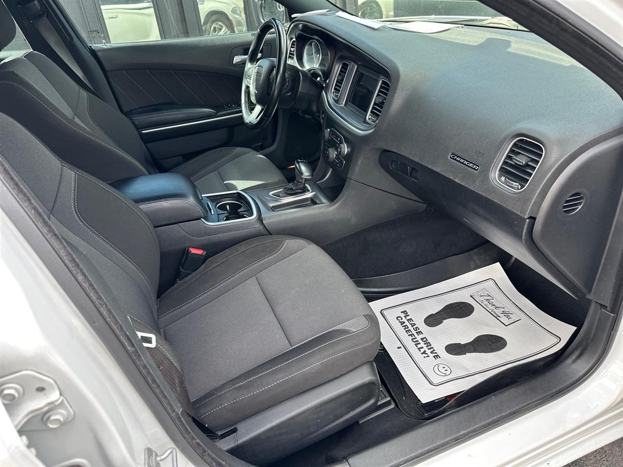 Dodge Charger SXT RWD 2021