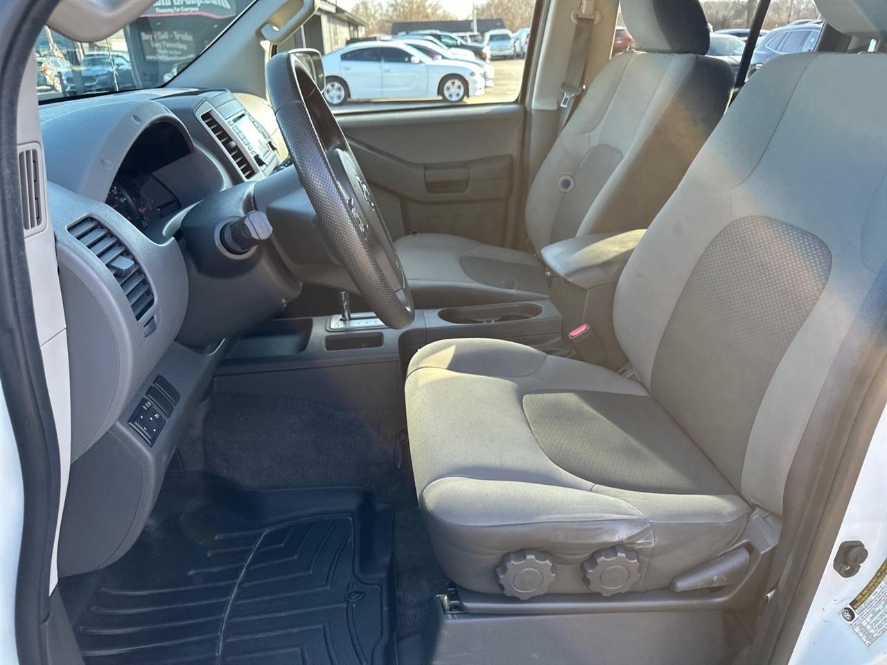 Nissan Xterra 4WD 4dr Auto Pro-4X 2015