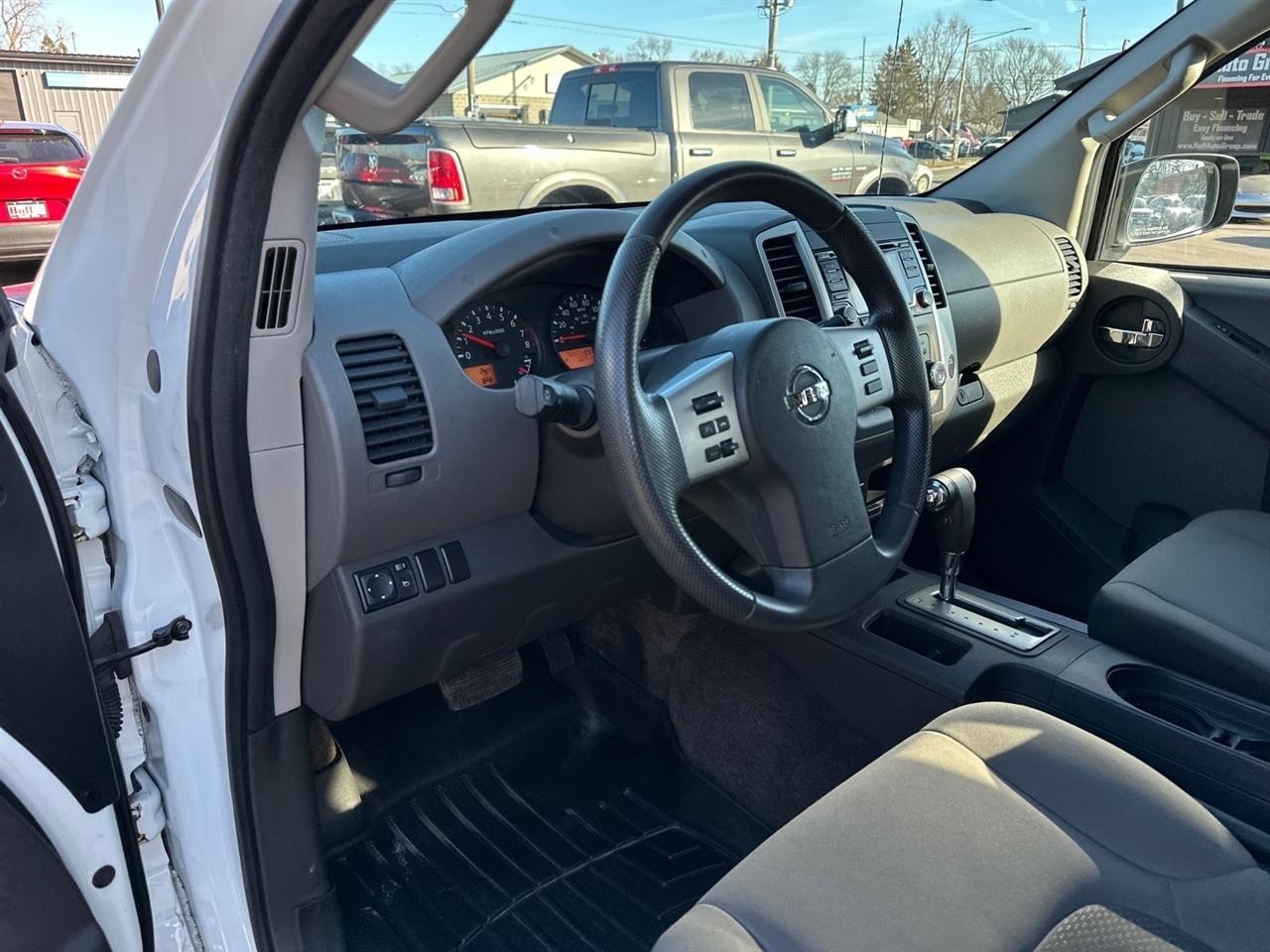 Nissan Xterra 4WD 4dr Auto Pro-4X 2015