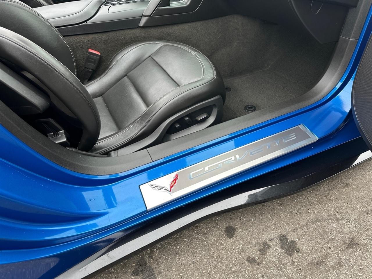 Chevrolet Corvette 2dr Stingray Z51 Cpe w/2LT 2015