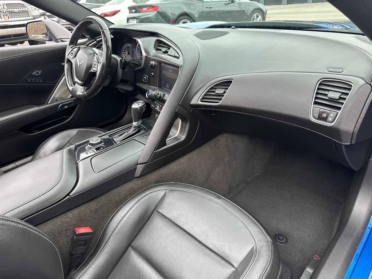 Chevrolet Corvette 2dr Stingray Z51 Cpe w/2LT 2015