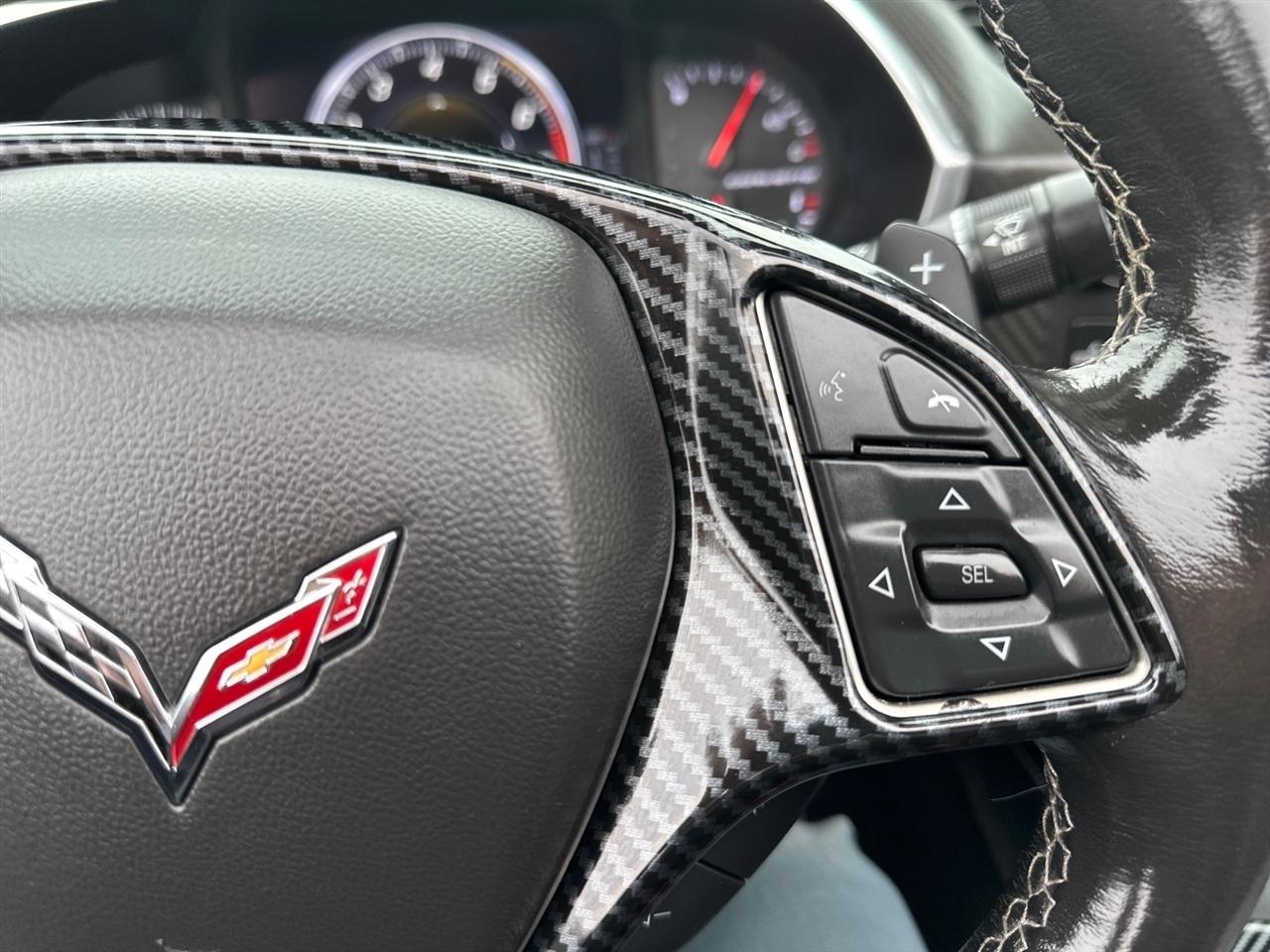 Chevrolet Corvette 2dr Stingray Z51 Cpe w/2LT 2015