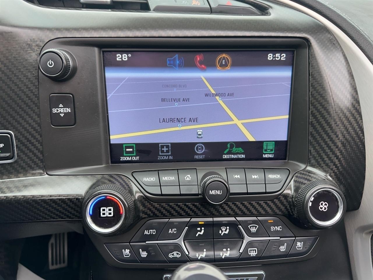 Chevrolet Corvette 2dr Stingray Z51 Cpe w/2LT 2015