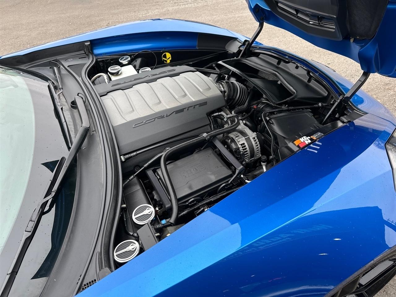 Chevrolet Corvette 2dr Stingray Z51 Cpe w/2LT 2015