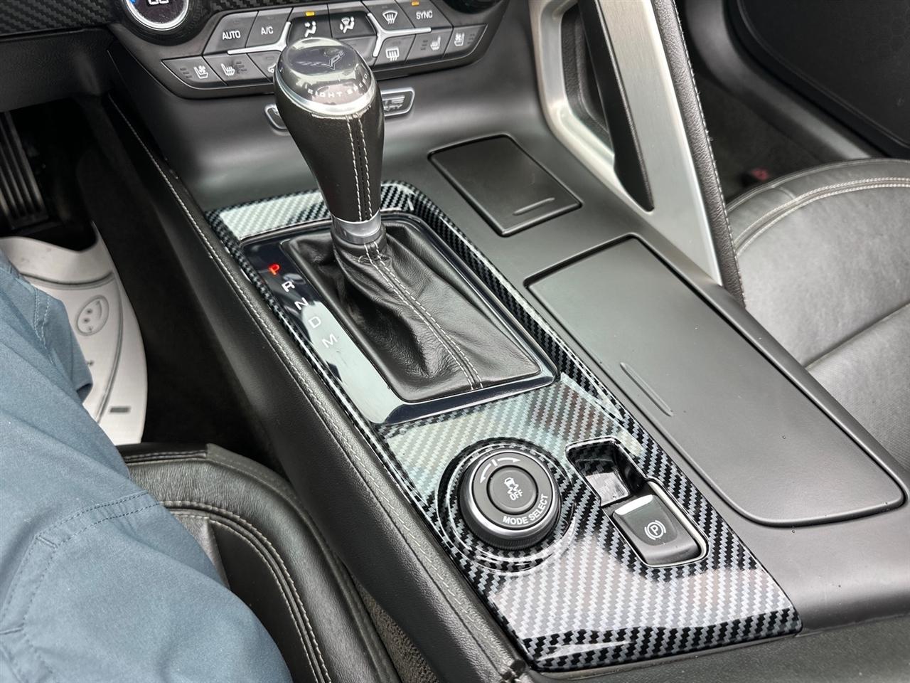 Chevrolet Corvette 2dr Stingray Z51 Cpe w/2LT 2015