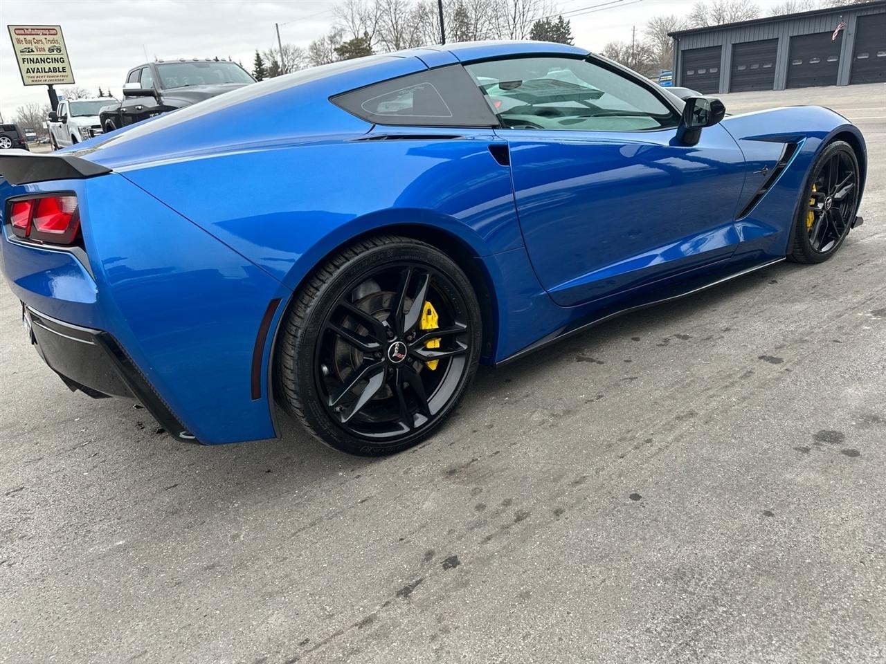 Chevrolet Corvette 2dr Stingray Z51 Cpe w/2LT 2015