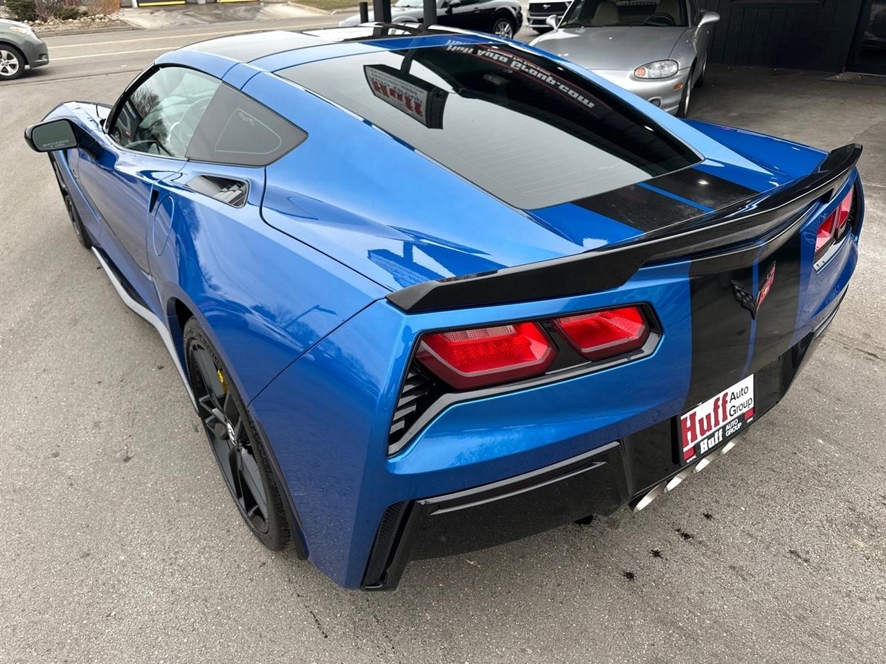 Chevrolet Corvette 2dr Stingray Z51 Cpe w/2LT 2015